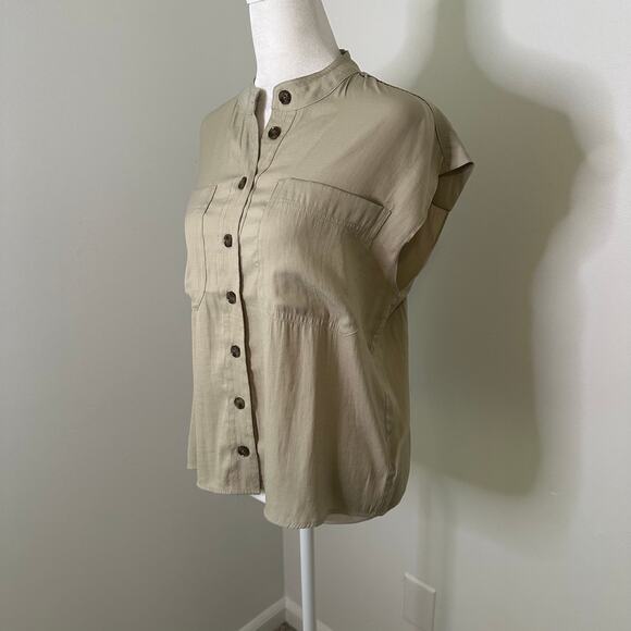 Joie beige/khaki button up cap sleeve top size S - Picture 3 of 14